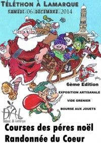 Course de pères noël et de traîneaux et marche du coeur