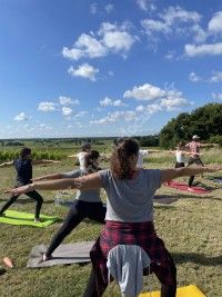 Vin et Yoga au Château de la Croix